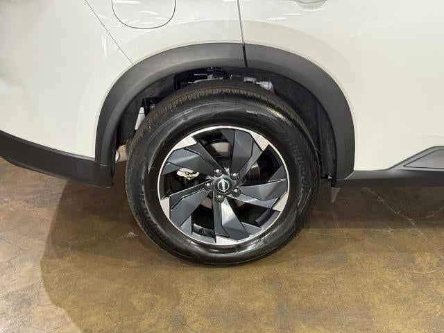 2025 Nissan Rogue AWD SV
