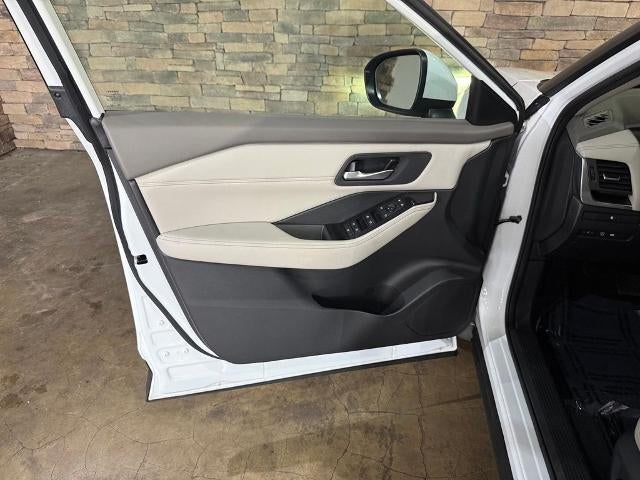 2025 Nissan Rogue AWD SV
