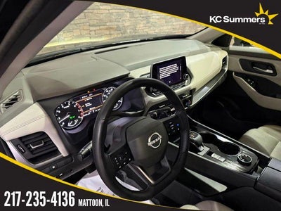 2025 Nissan Rogue AWD SV