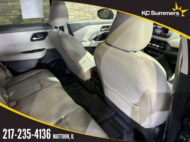 2025 Nissan Rogue AWD SV