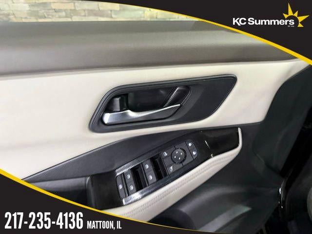 2025 Nissan Rogue AWD SV