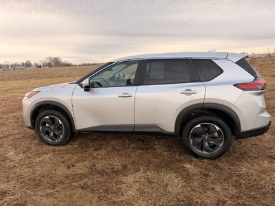 2025 Nissan Rogue AWD SV