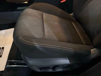 2025 Nissan Rogue AWD SV