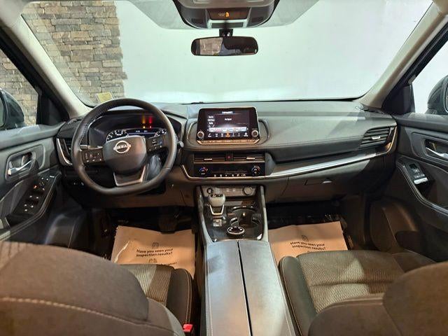 2025 Nissan Rogue AWD SV