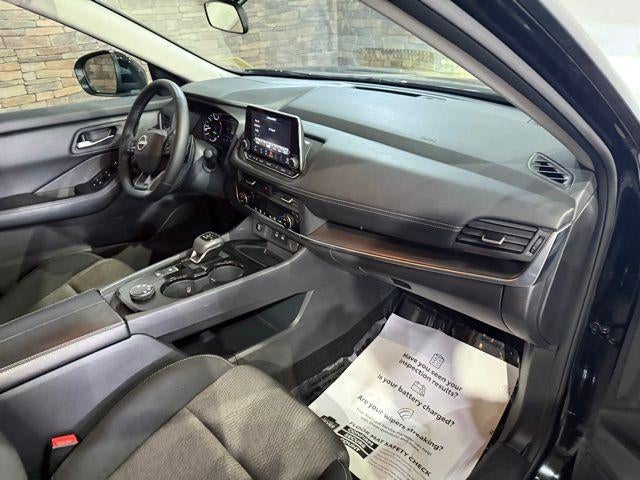 2025 Nissan Rogue AWD SV