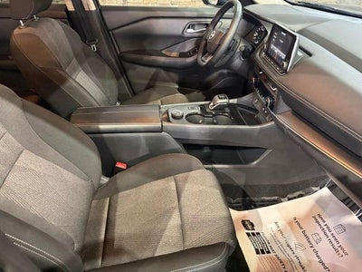 2025 Nissan Rogue AWD SV