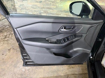 2025 Nissan Rogue AWD SV