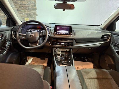 2025 Nissan Rogue AWD SV