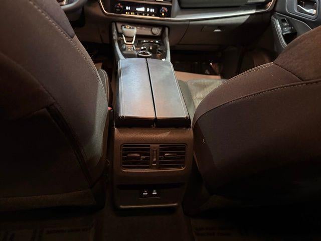 2025 Nissan Rogue AWD SV