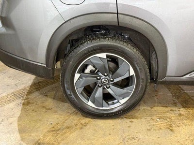 2025 Nissan Rogue AWD SV