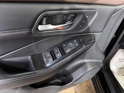 2023 Nissan Rogue FWD SL