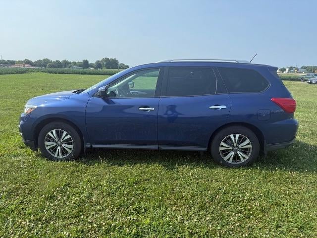 2017 Nissan Pathfinder FWD SL
