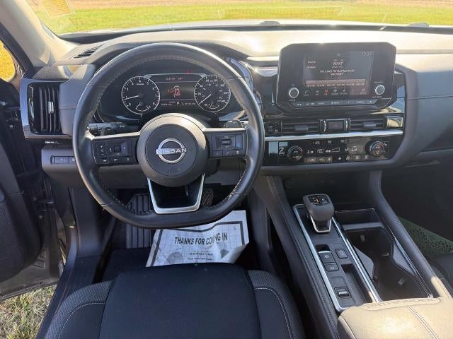 2025 Nissan Pathfinder SV 2WD