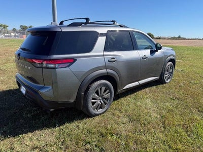 2025 Nissan Pathfinder SV 2WD