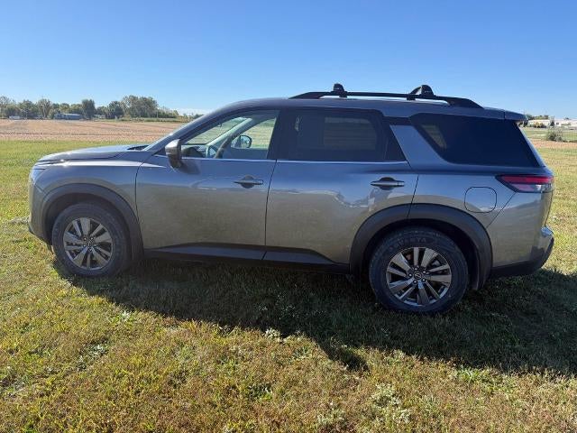 2025 Nissan Pathfinder SV 2WD