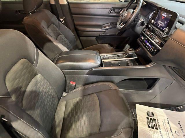2023 Nissan Pathfinder SV 4WD