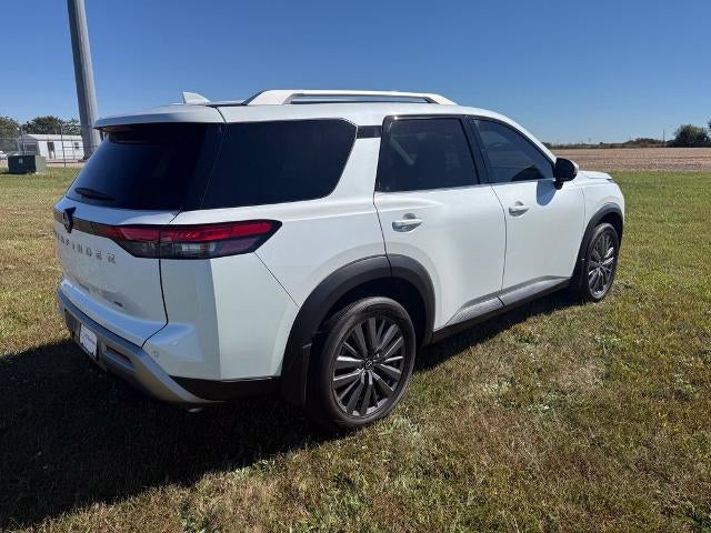 2025 Nissan Pathfinder SL 2WD