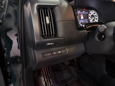 2025 Nissan Pathfinder SL 2WD