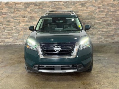 2025 Nissan Pathfinder SL 2WD