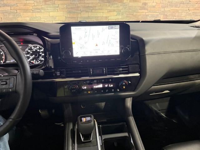 2025 Nissan Pathfinder SL 2WD