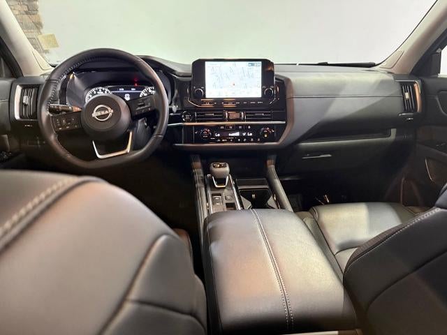 2025 Nissan Pathfinder SL 2WD