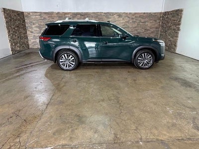 2025 Nissan Pathfinder SL 2WD