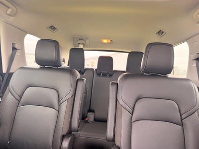 2025 Nissan Pathfinder SL 2WD