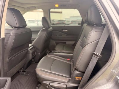 2025 Nissan Pathfinder SL 2WD