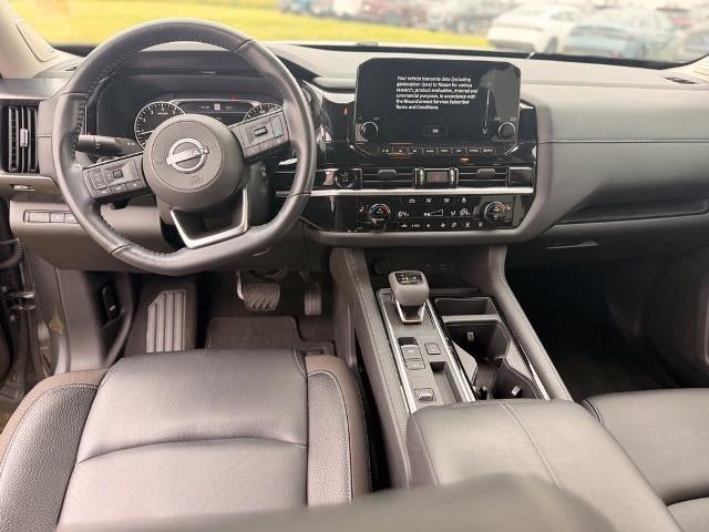 2025 Nissan Pathfinder SL 2WD