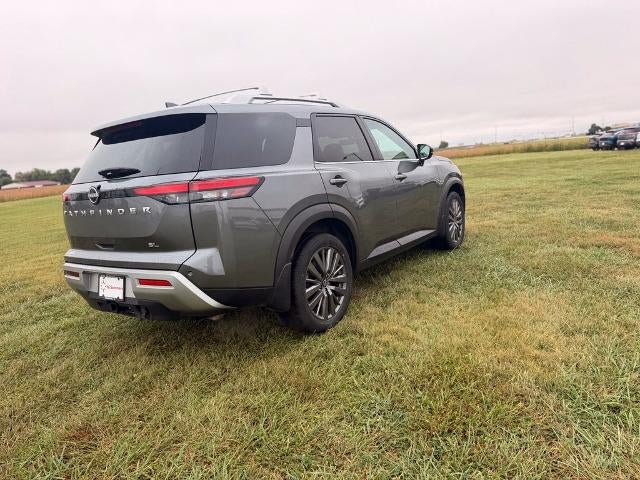 2025 Nissan Pathfinder SL 2WD