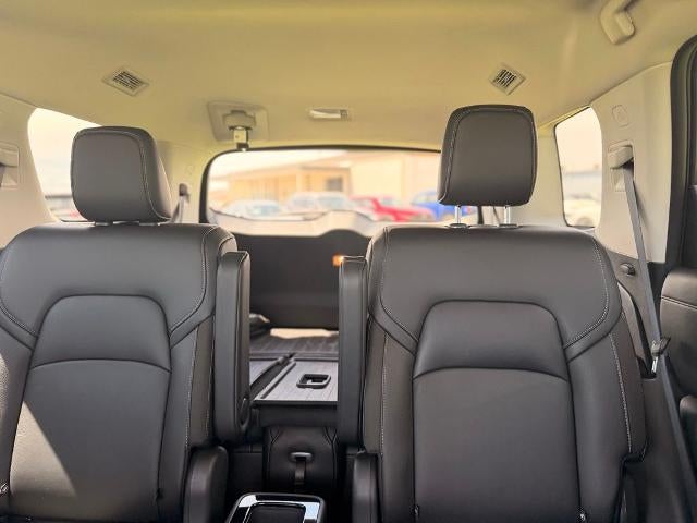 2025 Nissan Pathfinder SL 2WD