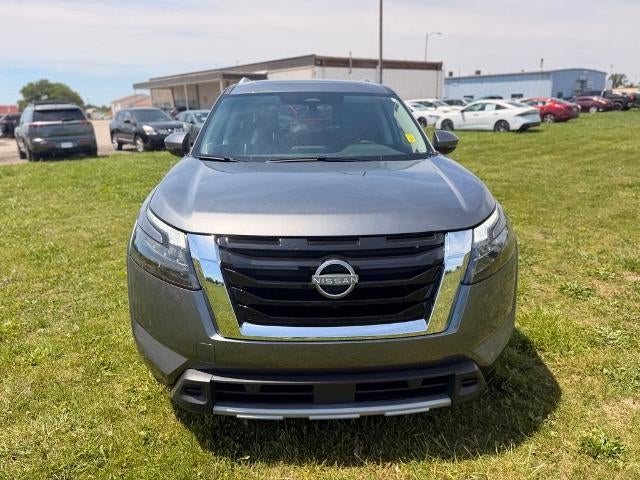 2025 Nissan Pathfinder SL 2WD