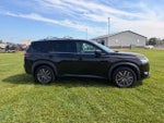 2025 Nissan Pathfinder SL 2WD