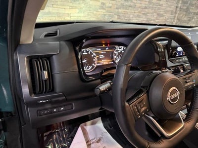 2024 Nissan Pathfinder SL 2WD