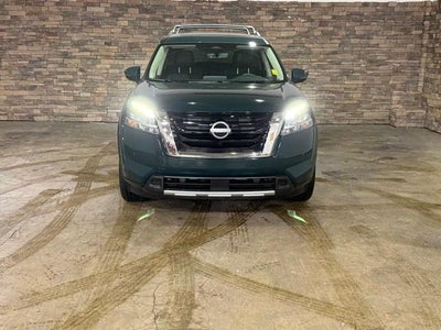 2024 Nissan Pathfinder SL 2WD