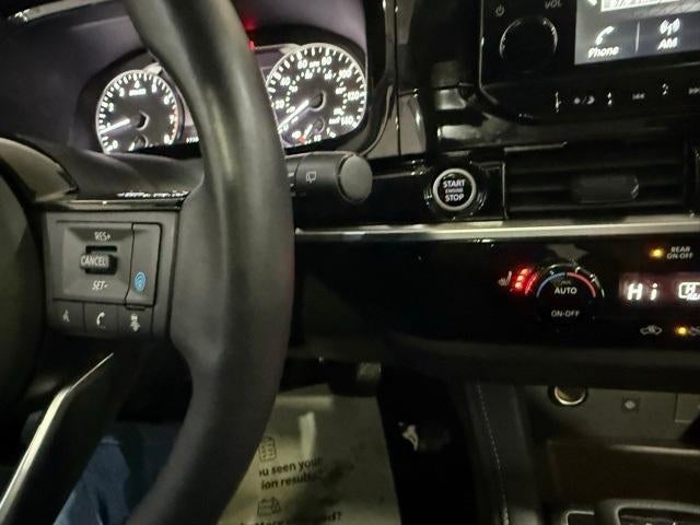 2024 Nissan Pathfinder SL 2WD