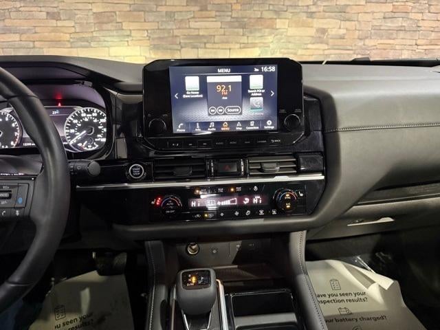 2024 Nissan Pathfinder SL 2WD