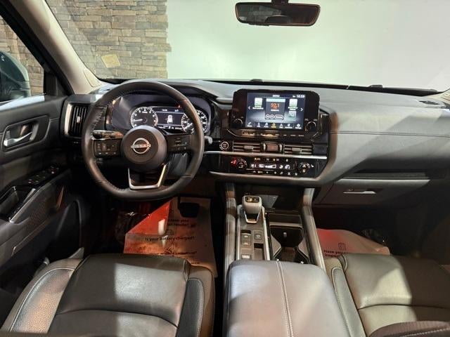 2024 Nissan Pathfinder SL 2WD