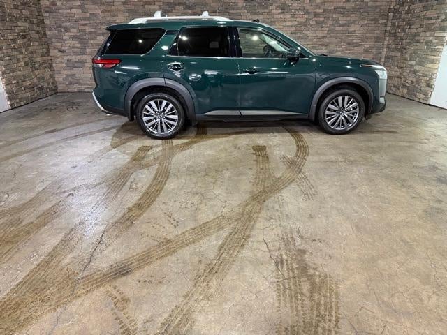 2024 Nissan Pathfinder SL 2WD