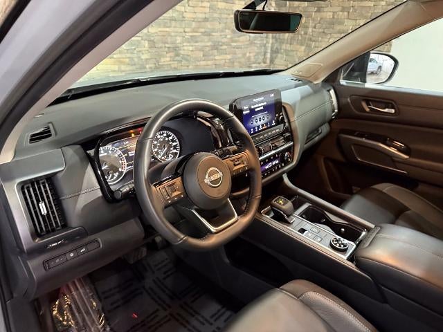 2024 Nissan Pathfinder SL 4WD