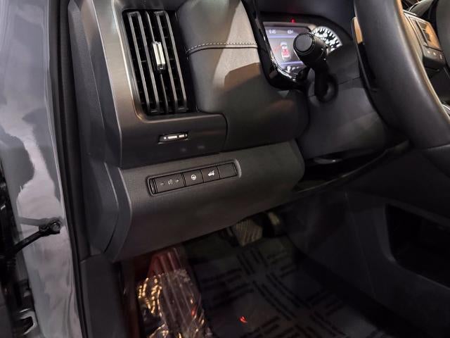 2024 Nissan Pathfinder SL 4WD