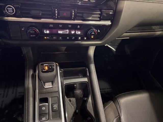 2024 Nissan Pathfinder SL 4WD