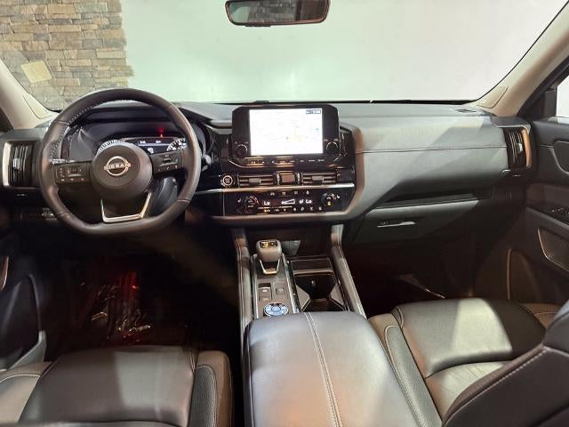 2024 Nissan Pathfinder SL 4WD
