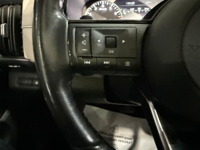 2023 Nissan Pathfinder SL 4WD