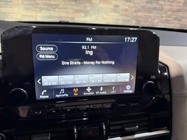 2023 Nissan Pathfinder SL 4WD