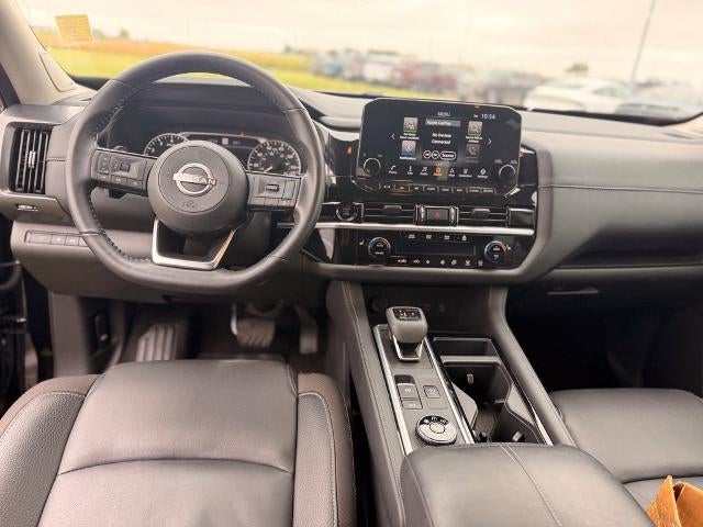 2025 Nissan Pathfinder SL 4WD