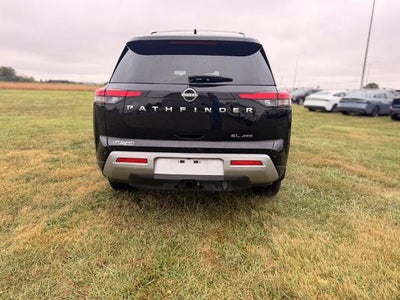 2025 Nissan Pathfinder SL 4WD