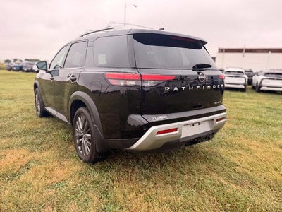 2025 Nissan Pathfinder SL 4WD