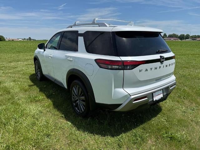 2025 Nissan Pathfinder SL 4WD