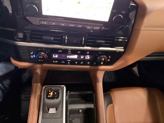 2025 Nissan Pathfinder Platinum 2WD